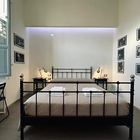 Bed & Breakfast Indipendenza 24 *