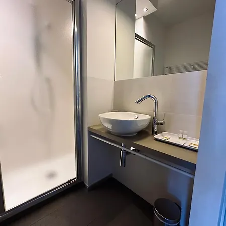 Bed & Breakfast Indipendenza 24 *